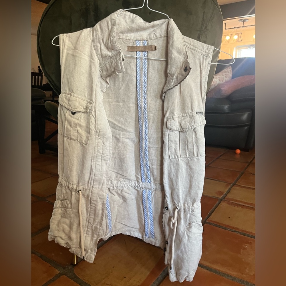 Max Jean Vest